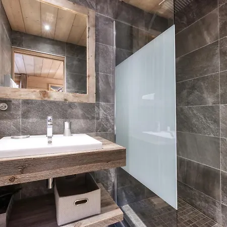 Le Cedron, Demi-chalet Centre Pieton *